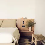Bed & Breakfast Masseria Pietra E Terra 4*